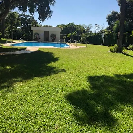 Ansa - Cabopino, - Garden Level Lägenhet Marbella