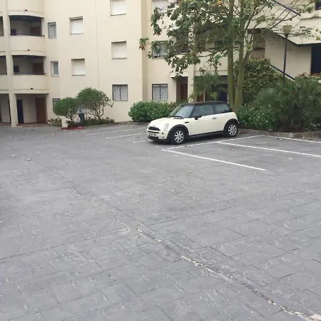 Ansa - Cabopino, - Garden Level Lägenhet