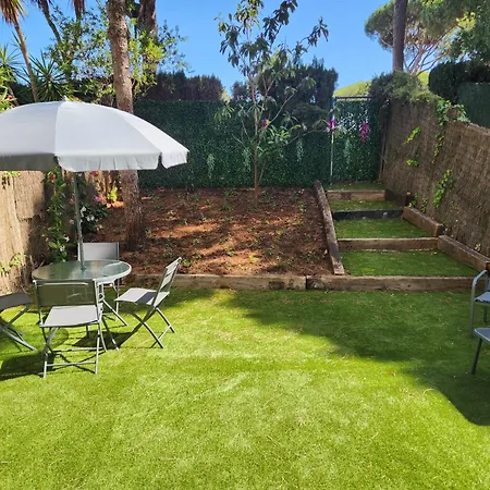 Ansa - Cabopino, - Garden Level Lägenhet *