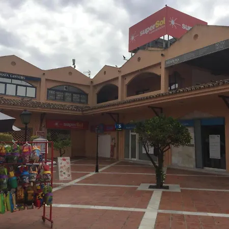 Ansa - Cabopino, - Garden Level Daire *